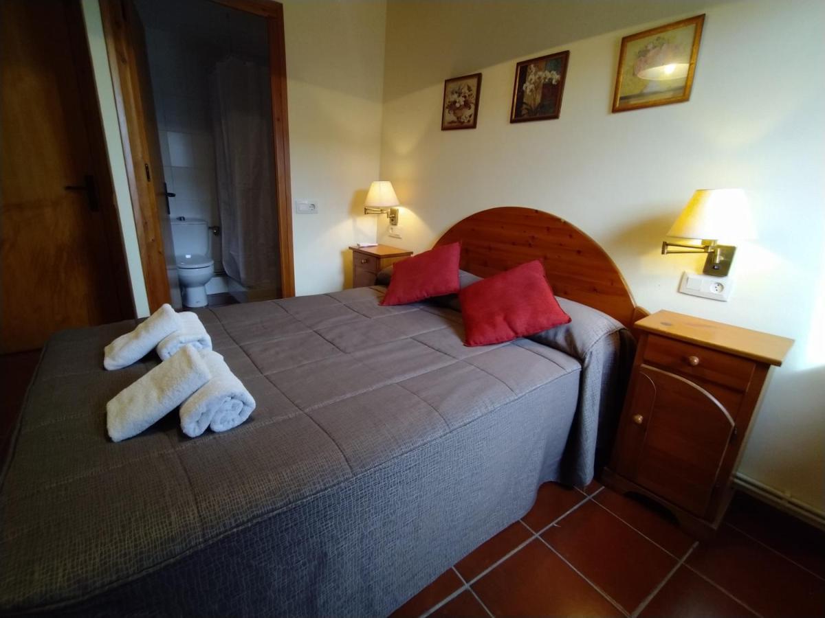 Hostal Centre Del Montsec Llimiana Zewnętrze zdjęcie