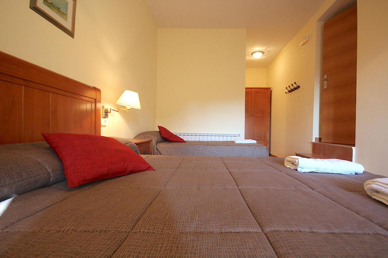 Hostal Centre Del Montsec Llimiana Zewnętrze zdjęcie